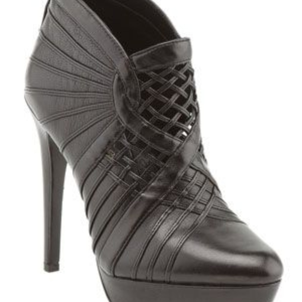 Elie Tahari Bria Gray Bootie Heel Laticed Web 8.5 - Picture 8 of 10